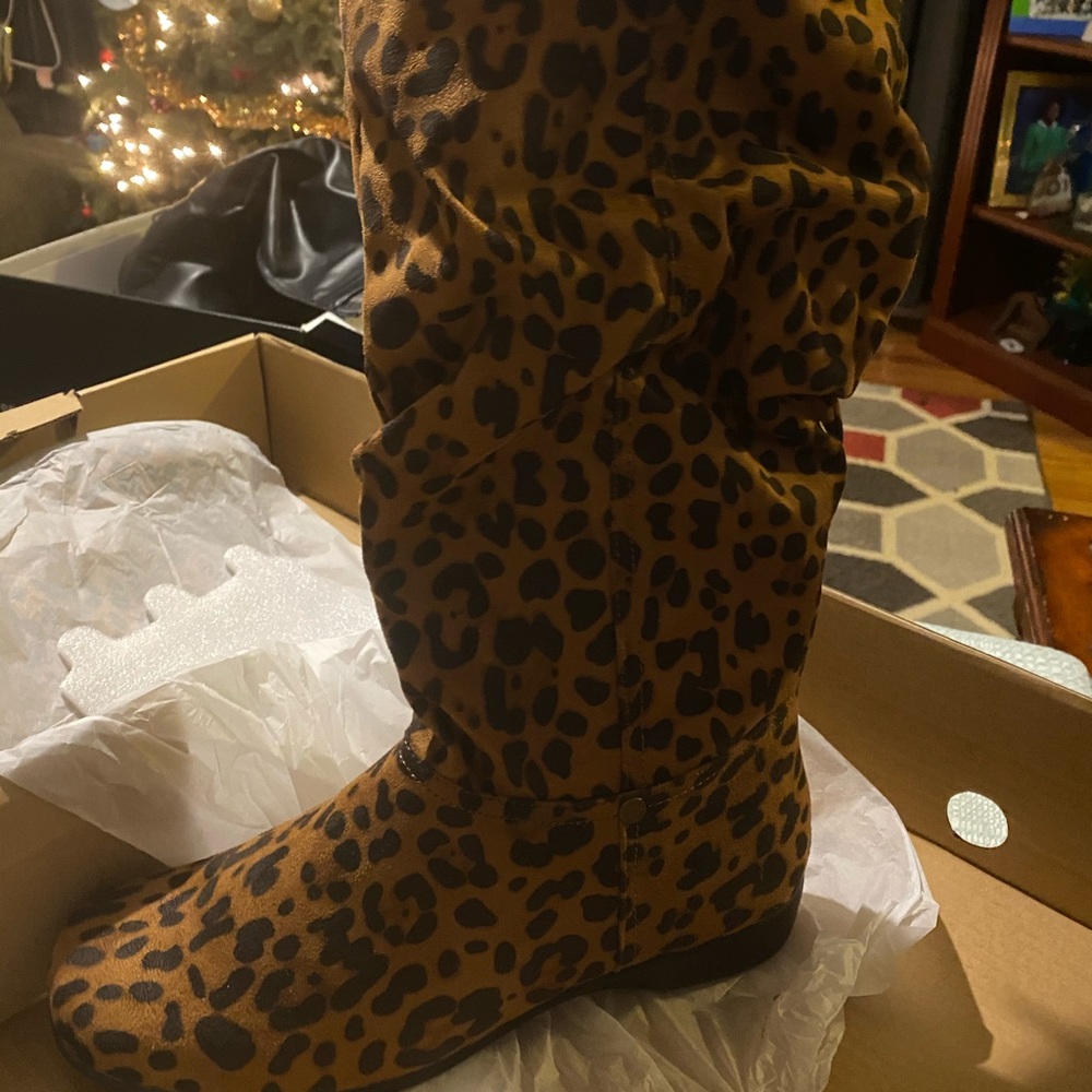 BrandNew 🥰🥰 Leopard print Boots